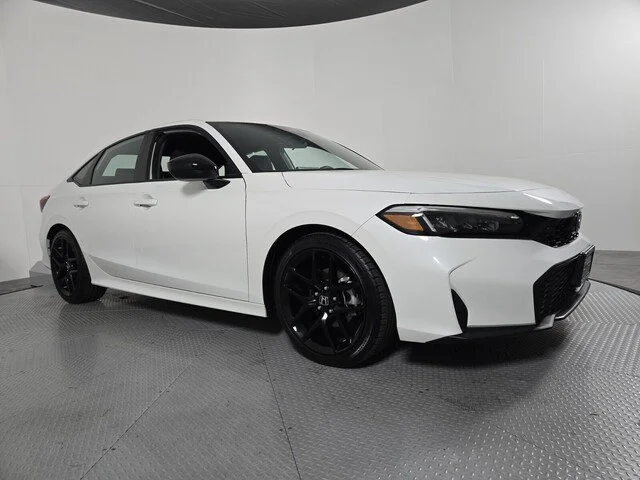 Certified Used 2025 Platinum White Pearl Honda Sport image 33