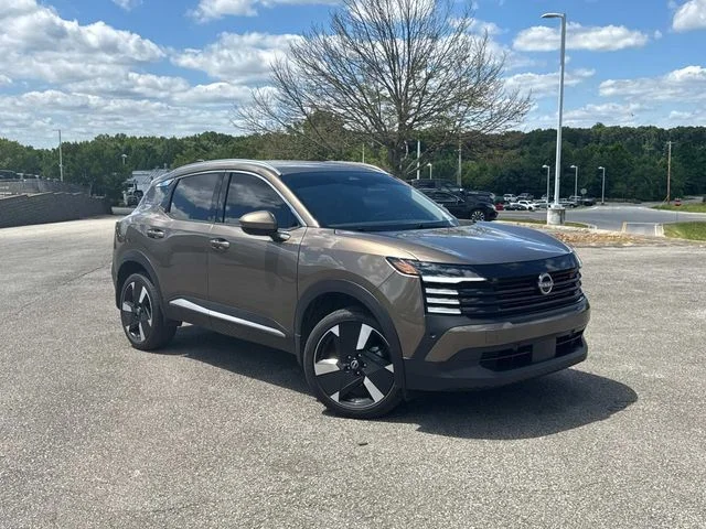 Used 2025 Brown Nissan SR image 2