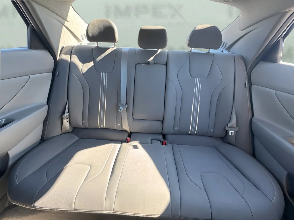 Used 2025 Blue Hyundai SEL Convenience image 10