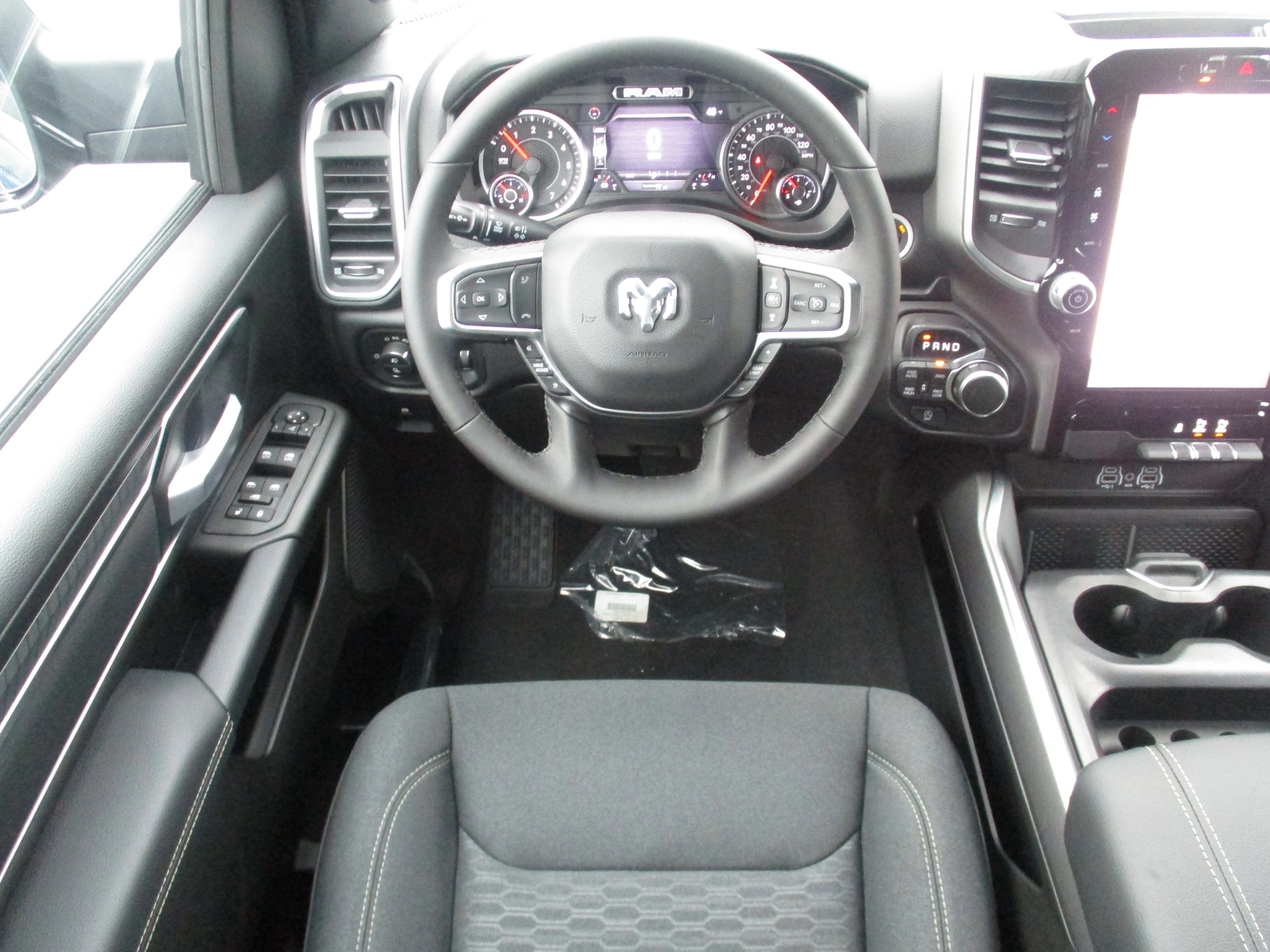 2026 RAM 1500 Big Horn/Lone Star - Photo 15