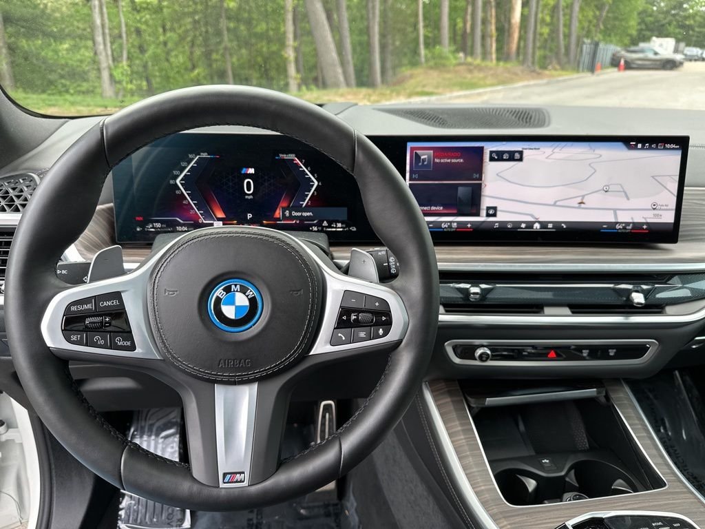 Used 2026 Alpine White BMW xDrive50e image 12