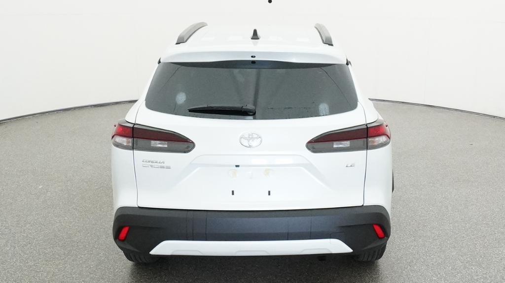 New 2026 Wind Chill Pearl Toyota LE image 9