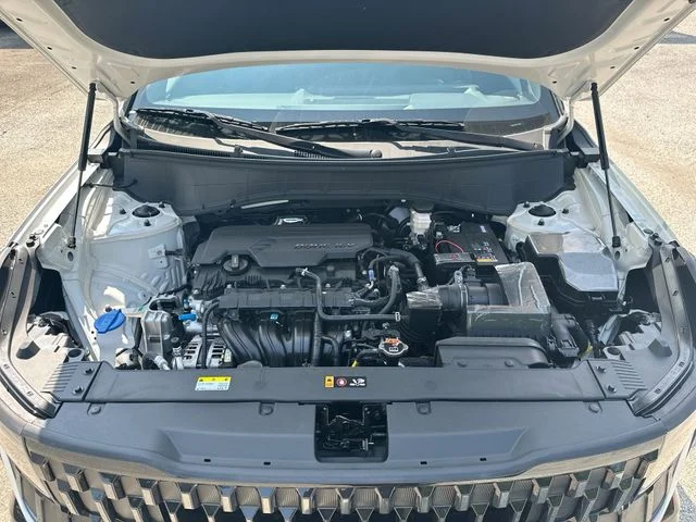 New 2027 Snow White Pearl Kia X-Line S image 19
