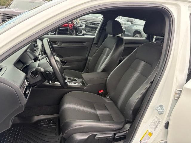 Used 2025  Honda Sport image 14