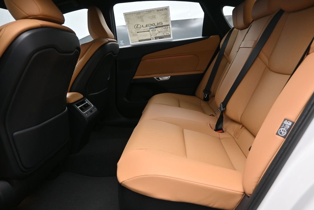New 2026 Ultra White Lexus ES 350e PREMIUM image 16