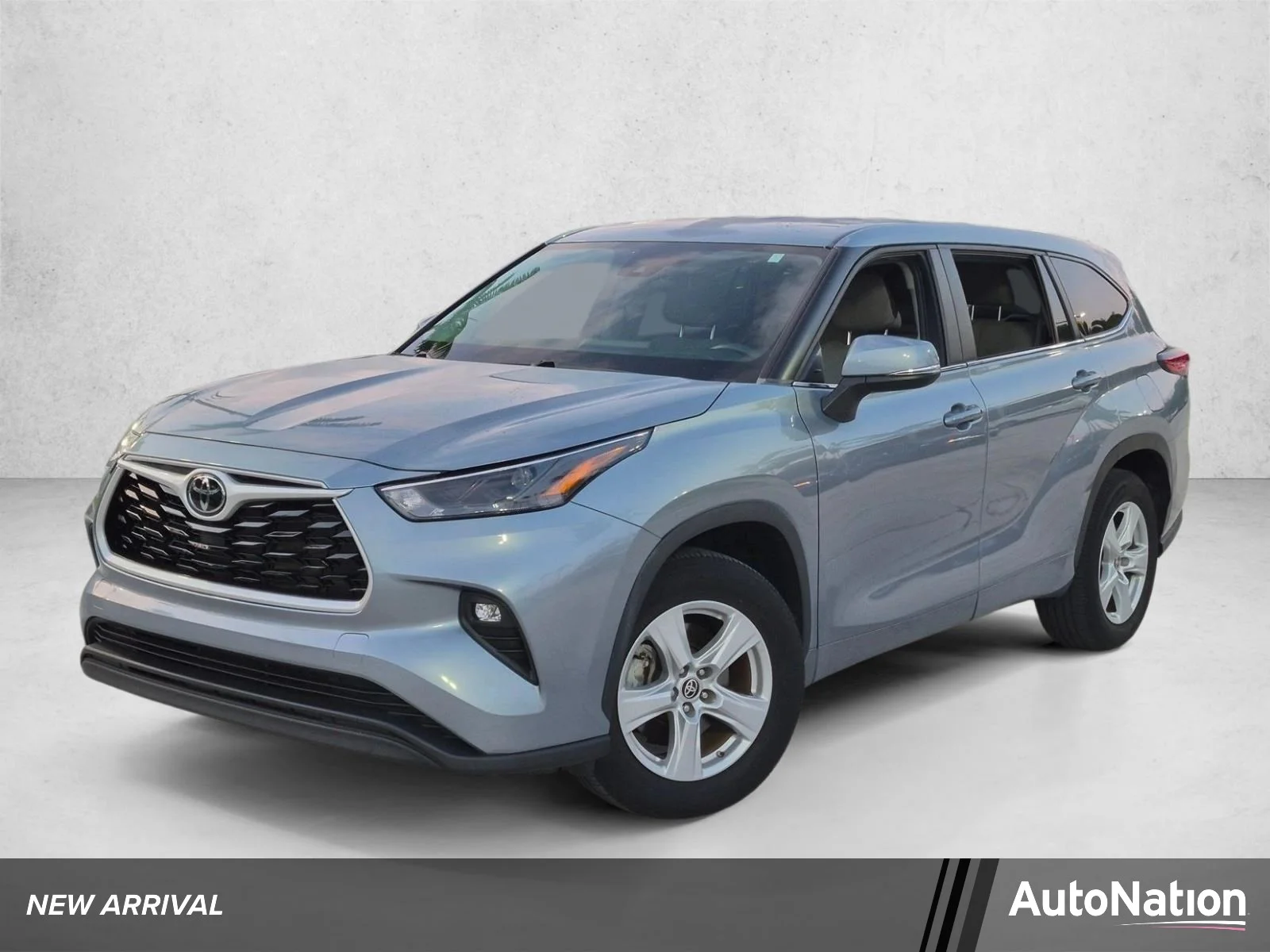 Used 2023 Moon Dust Toyota LE image 1