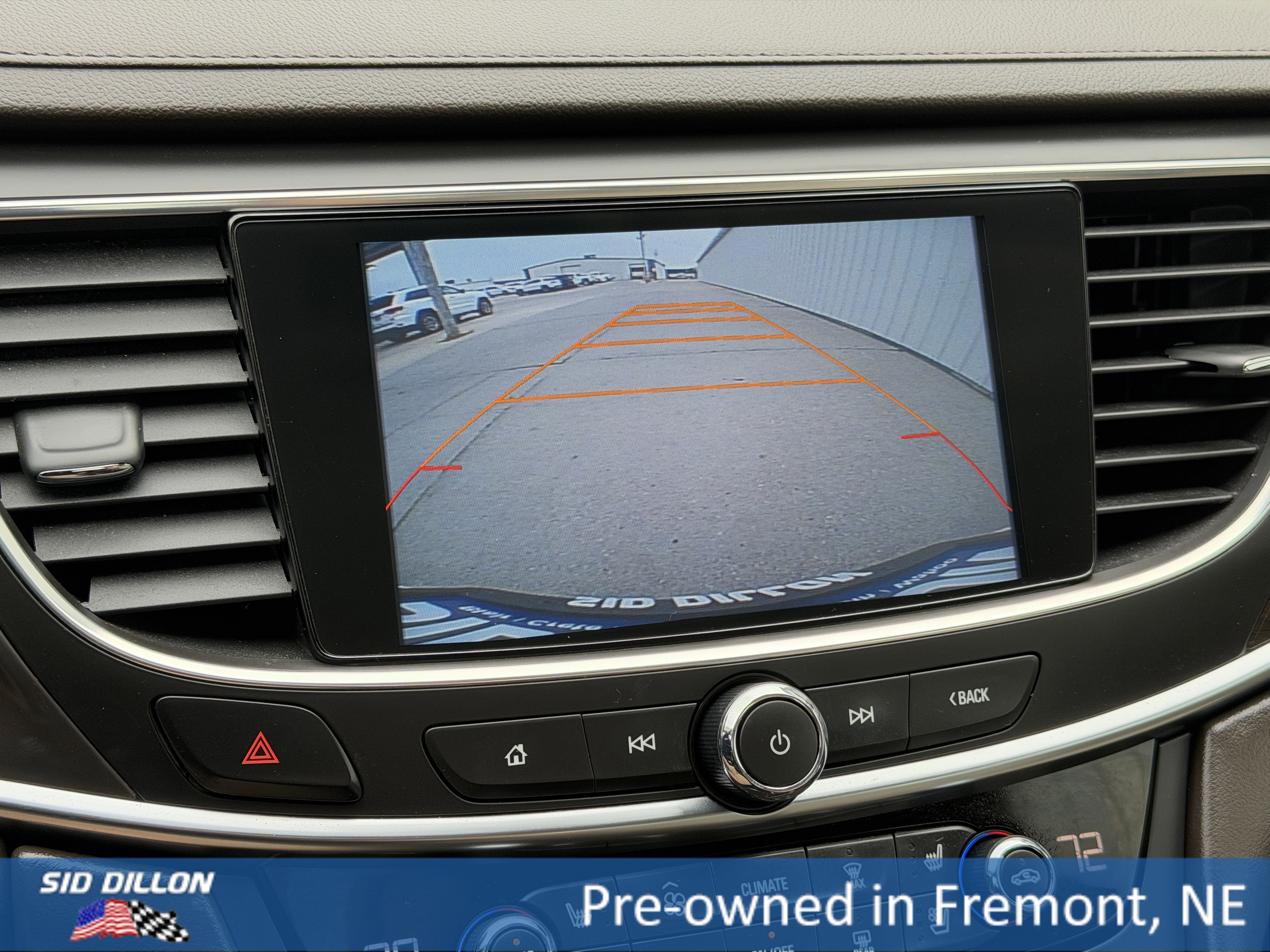 Used 2017 White Frost Tricoat Buick Premium image 11