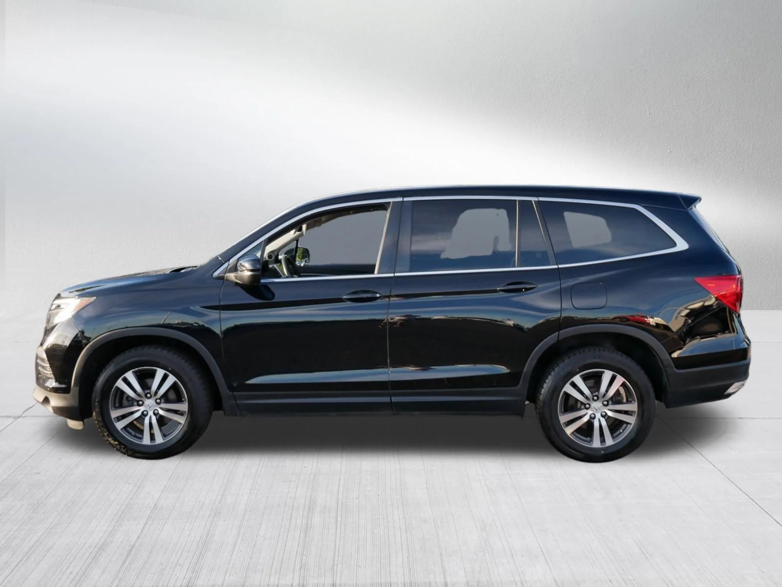 Used 2016 Crystal Black Pearl Honda EX-L image 4