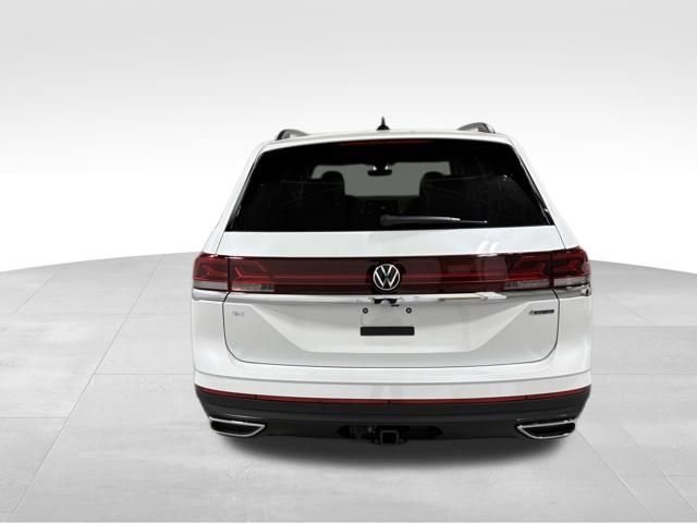 New 2026 White/off-white Volkswagen 2.0T SE w/Technology image 4