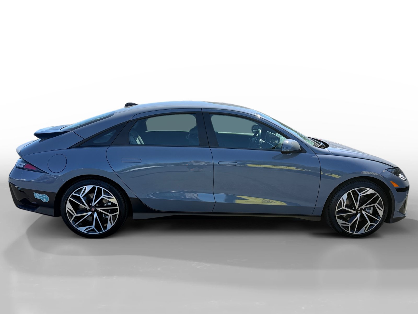 Certified Used 2025 Blue Hyundai SEL image 6