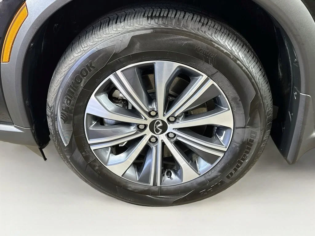 Certified Used 2026 Black INFINITI PURE image 45