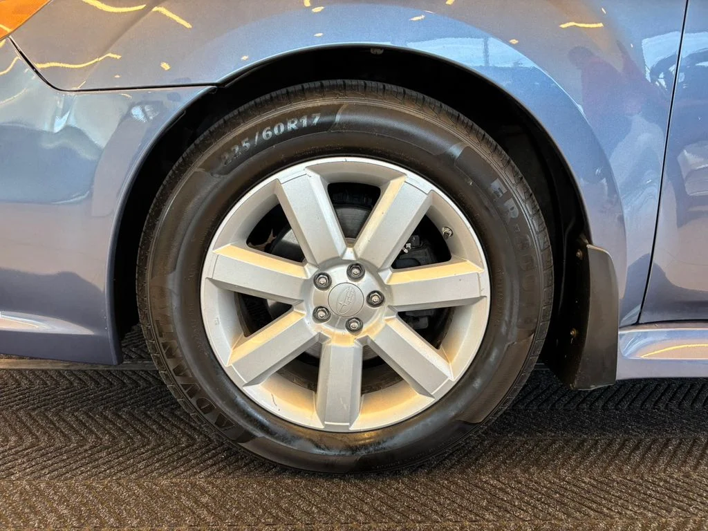 Used 2014 Blue Subaru 2.5i image 12