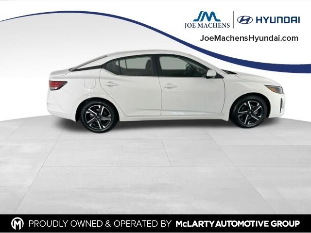 Used 2024 White Nissan SV image 4