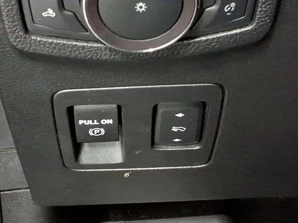 Certified Used 2019 Gray Metallic Ford Lariat image 21