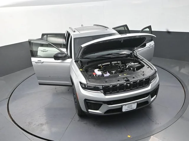 New 2026 Silver Zynith Jeep  image 30