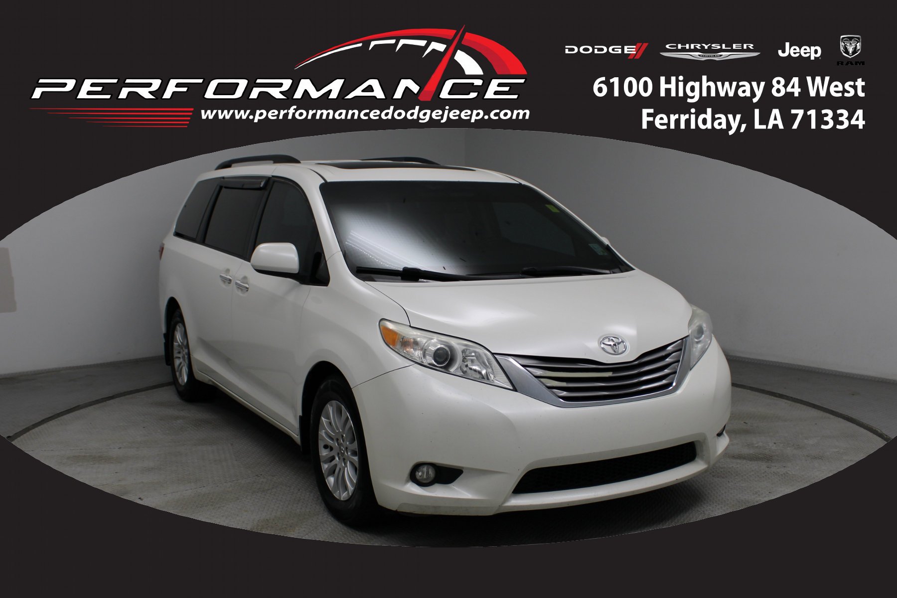2017 Toyota Sienna XLE