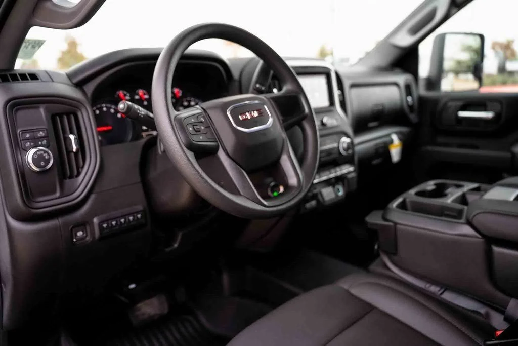 2025 GMC Sierra 2500HD Pro - Photo 12