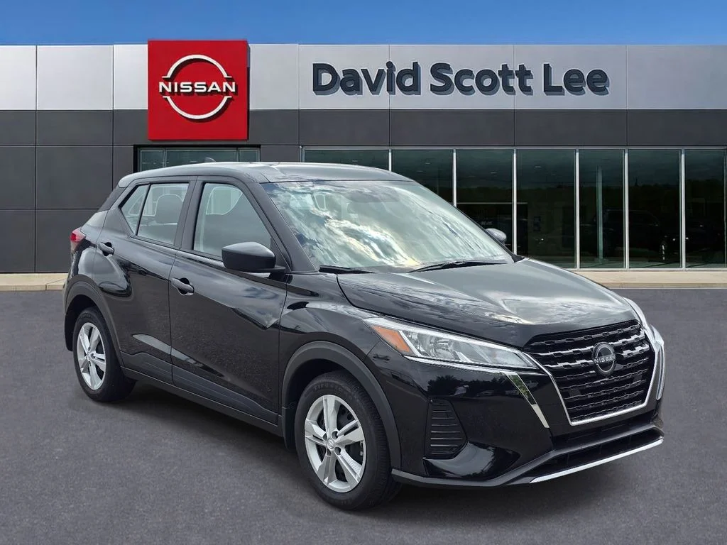 Used 2025 Black Nissan S image 4