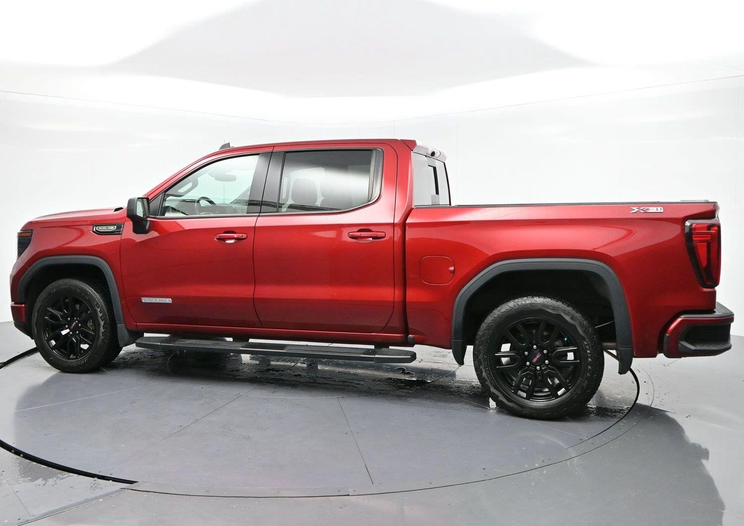 Used 2023 Volcanic Red Tintcoat GMC Elevation image 5