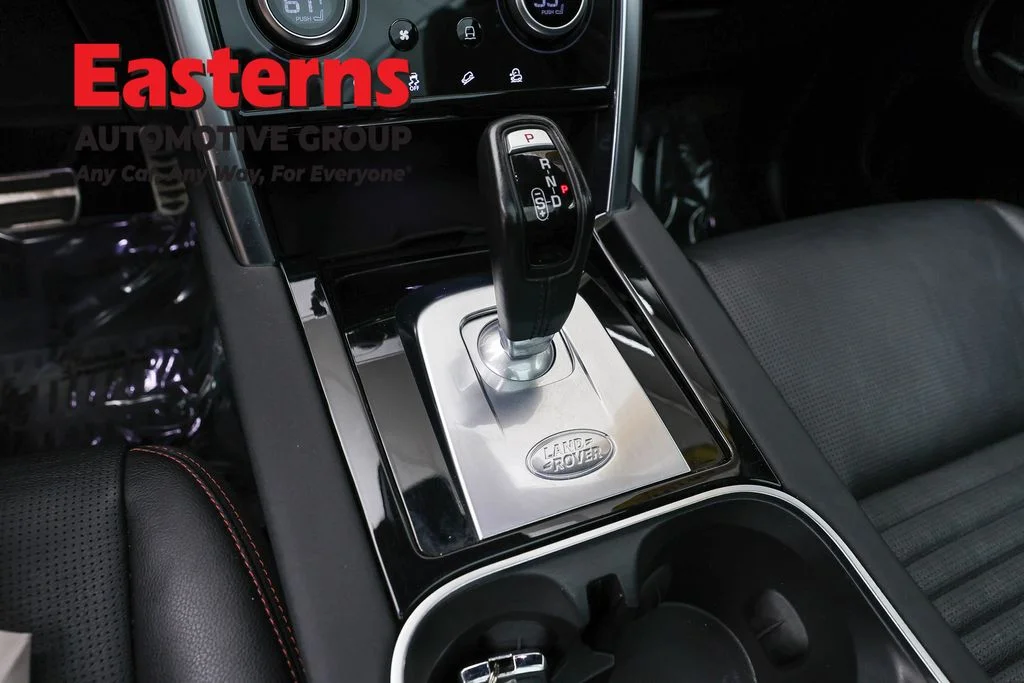 Used 2021 Gray Land Rover SE R-Dynamic image 15