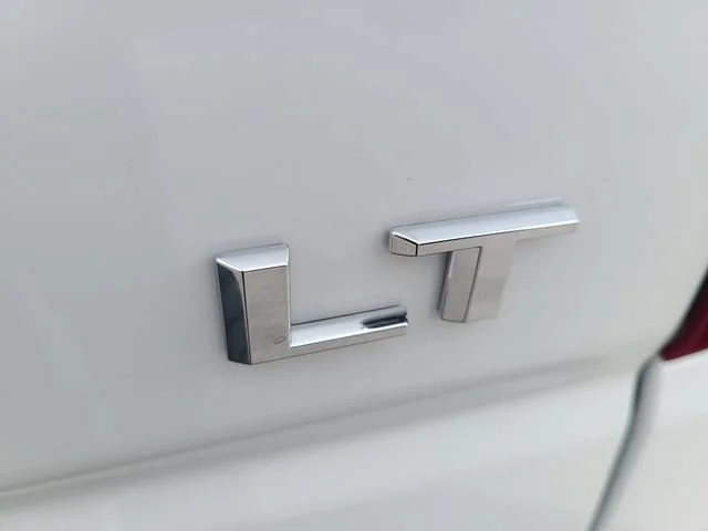 New 2026 Summit White Chevrolet LT Trail Boss image 34