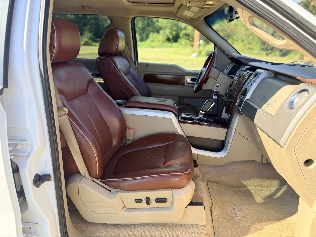 Used 2010 White Ford King Ranch 4x2 4dr SuperCrew Styleside 5.5 ft. SB image 19