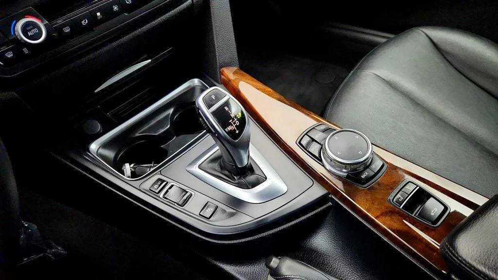 Used 2015 Black Sapphire Metallic BMW 428i xDrive image 33