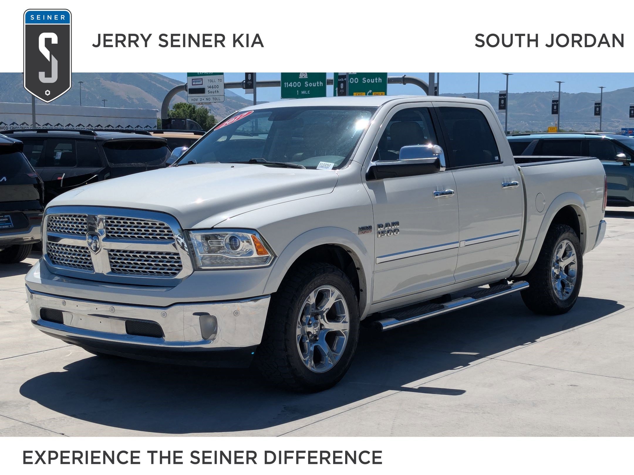 2017 RAM 1500 Laramie 4x4 Crew Cab 5'7's photo