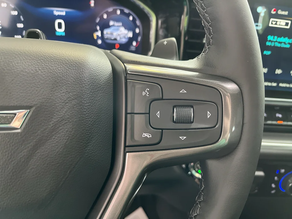 New 2026 Black Chevrolet High Country image 19