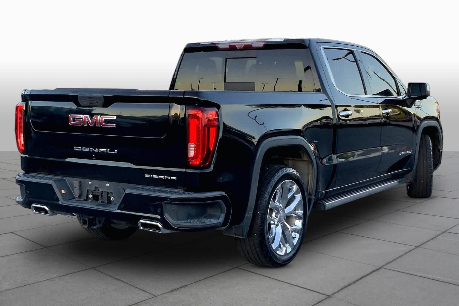 Used 2021 Onyx Black GMC Denali image 12