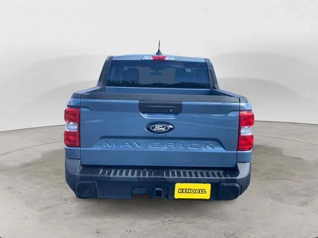 New 2026 Azure Gray Metallic Ford XLT image 4