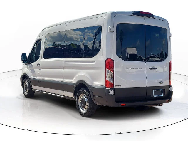Used 2024 White Ford XL image 7