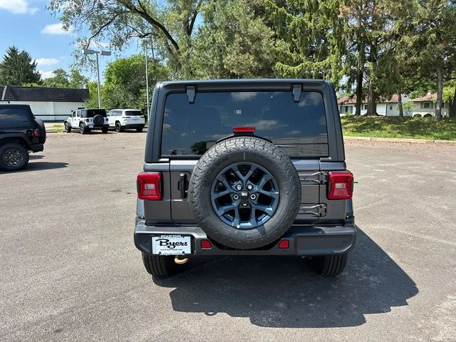 New 2026 Granite Crystal Metallic Clear-Coat Exterior Paint Jeep 85th Anniversary Edition image 29