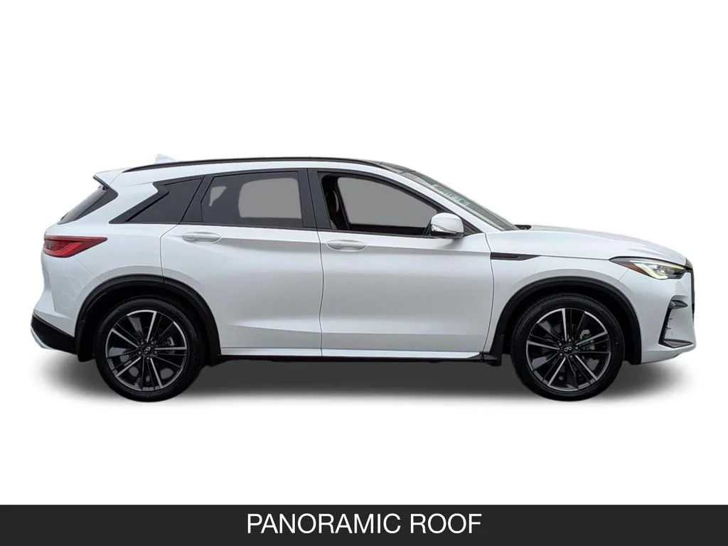 Used 2023 White INFINITI SPORT image 6