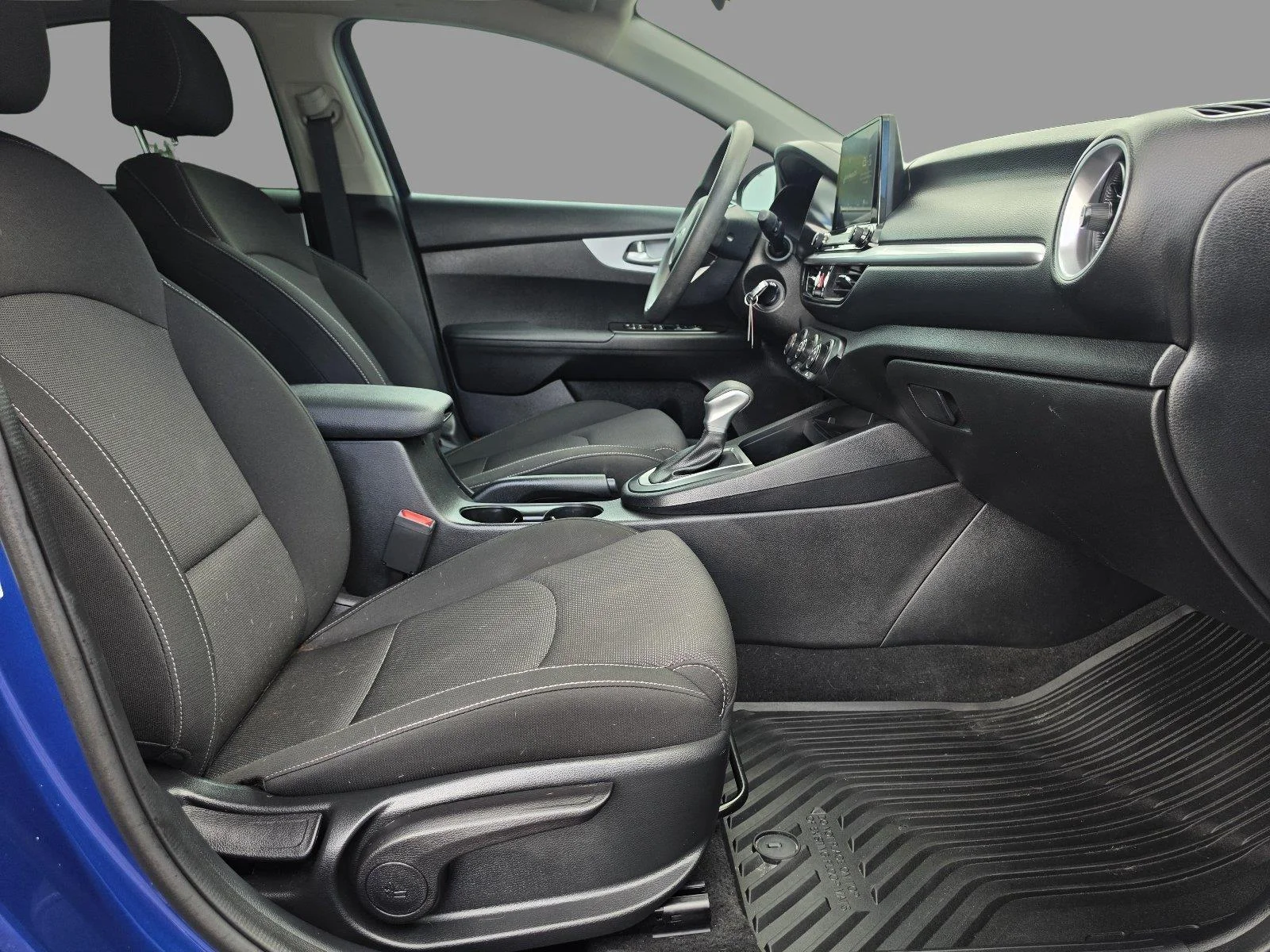 Used 2023 Deep Sea Blue Kia LXS image 27