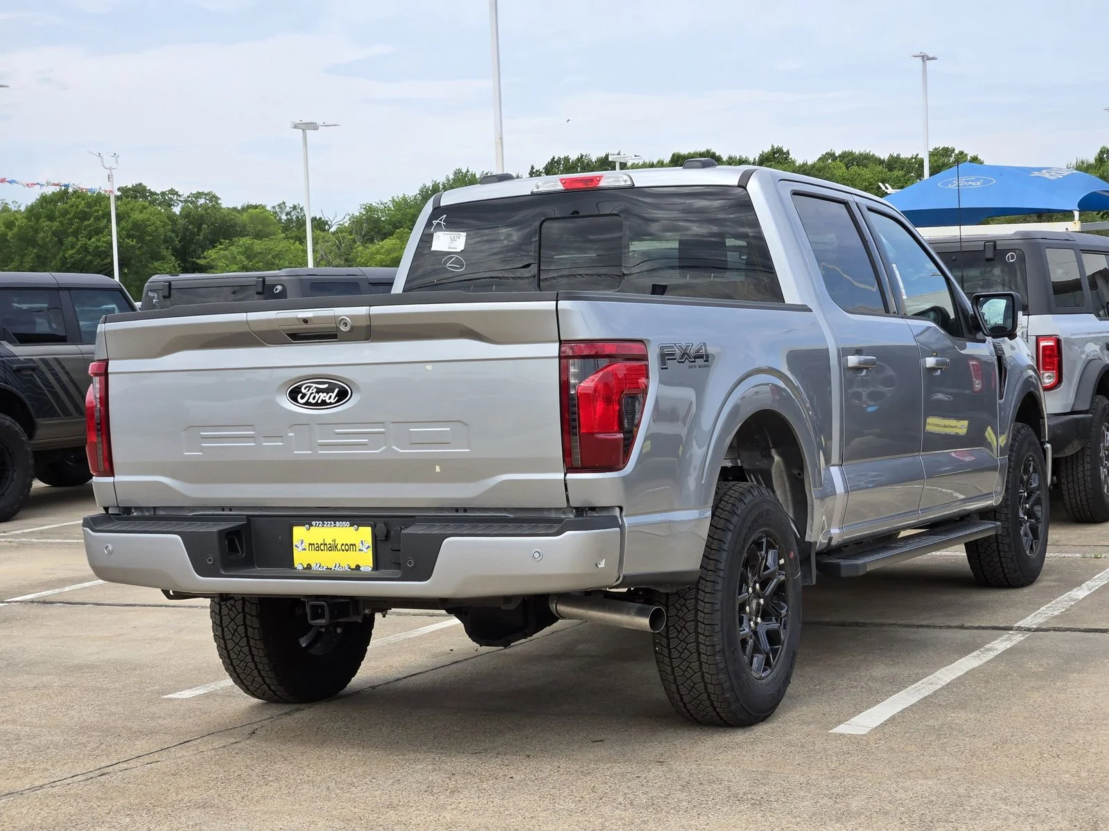 New 2026 Iconic Silver Metallic Ford XLT image 4