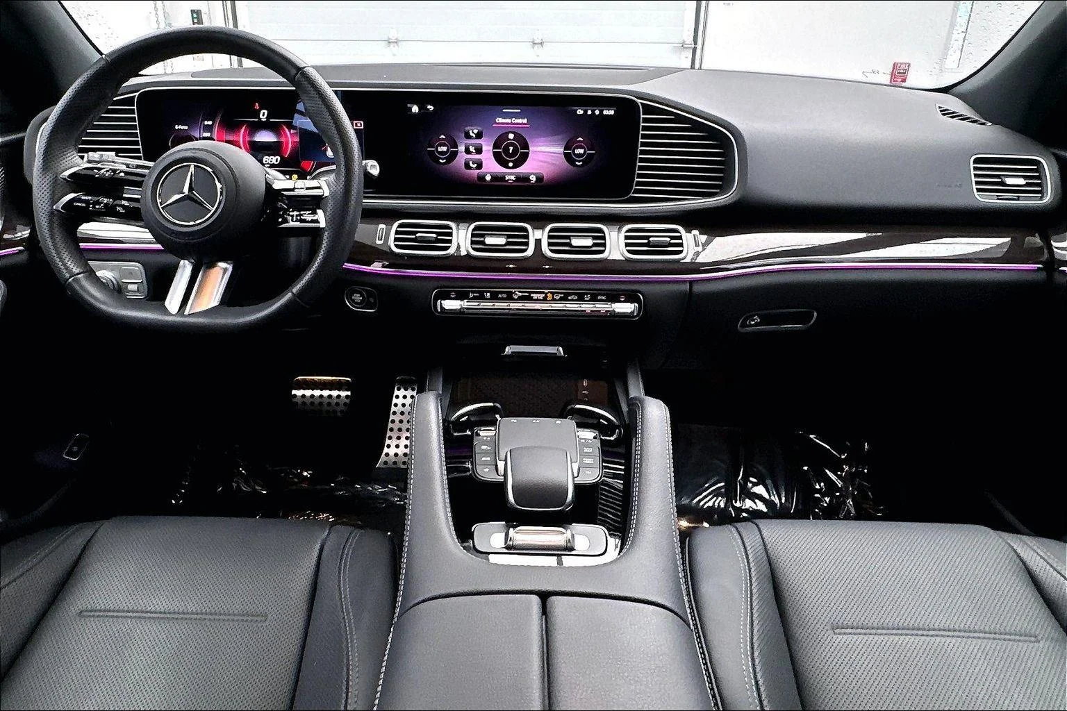 Used 2024 Obsidian Black Metallic Mercedes-Benz GLE 580 image 10