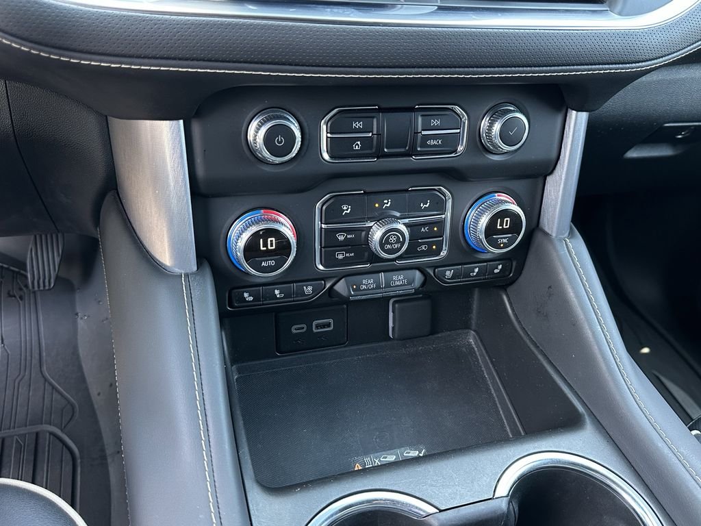 Used 2023 Green GMC SLT image 29