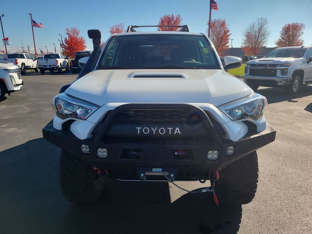2019 Toyota 4Runner TRD Off-Road photo 2
