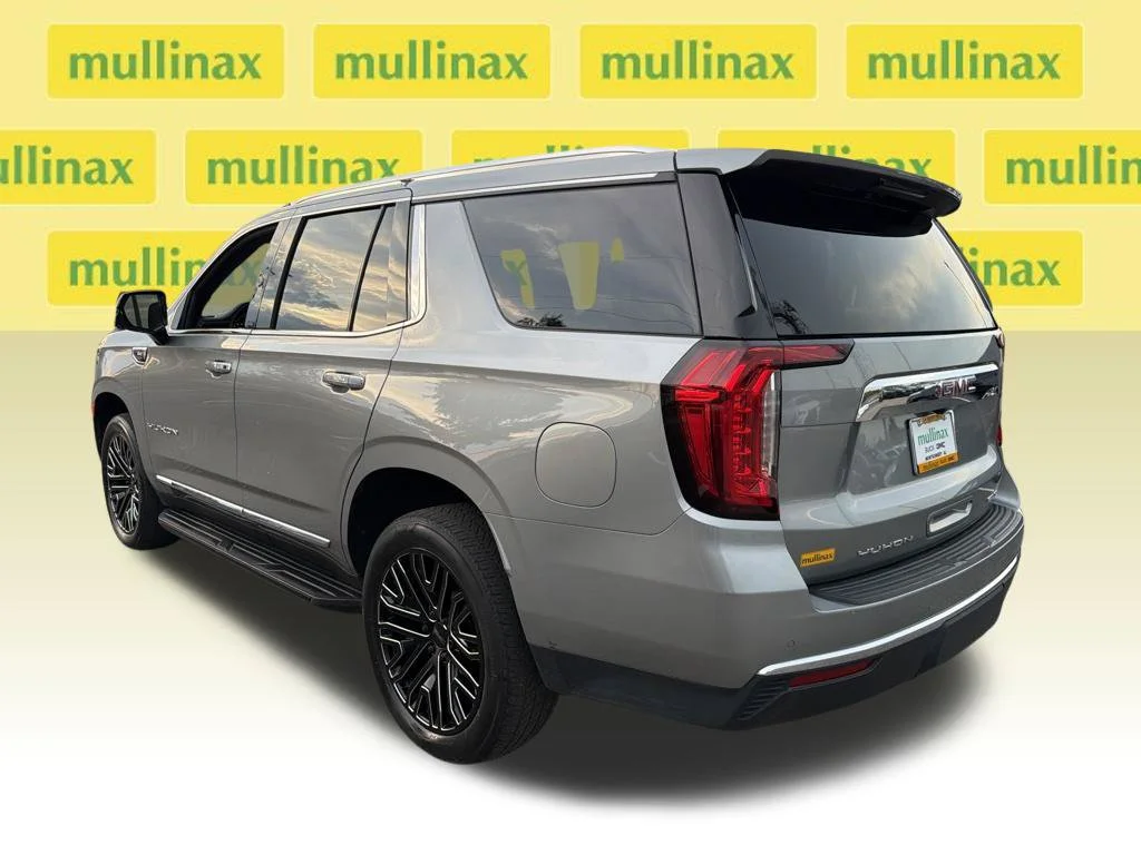 2023 GMC Yukon SLT - Photo 7