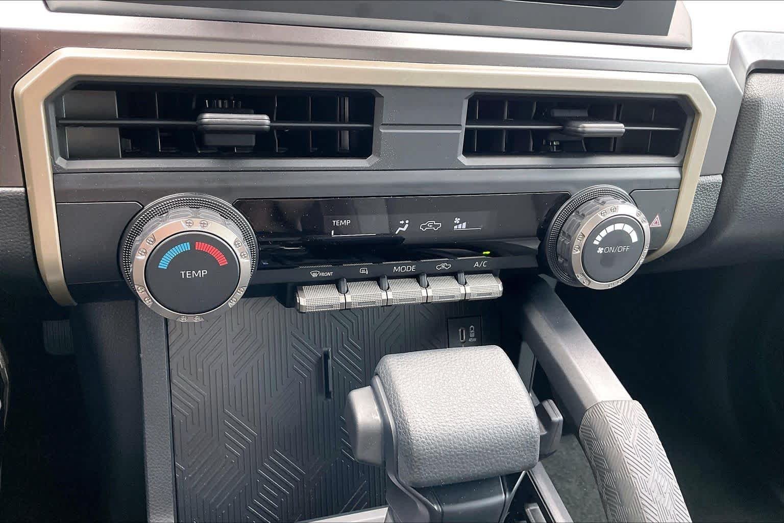 Used 2026 Ice Cap Toyota SR5 image 34