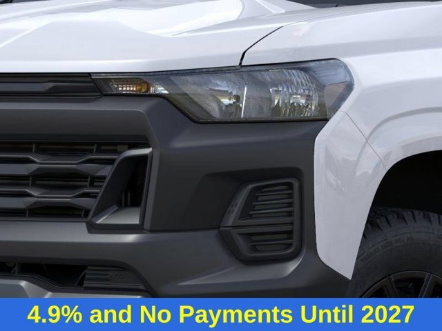 New 2026 Summit White Chevrolet WT image 13