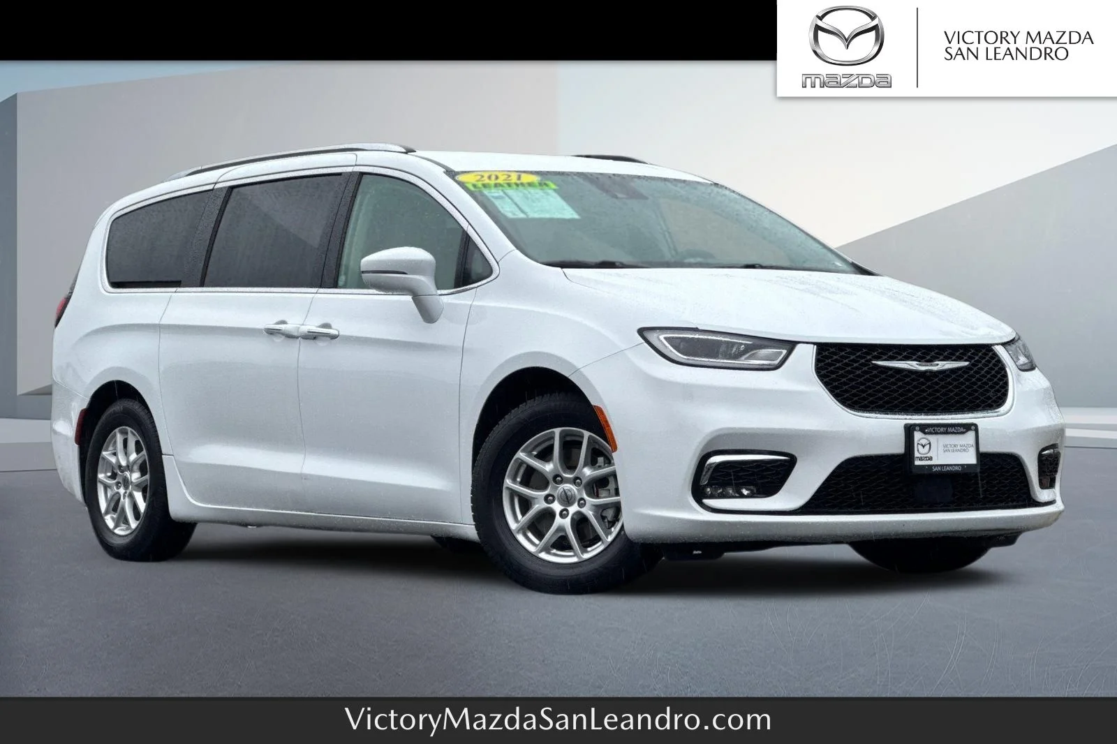 2021 Chrysler Pacifica Touring L's photo