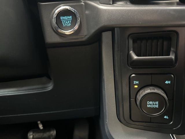 New 2026 Avalanche Ford XLT image 31