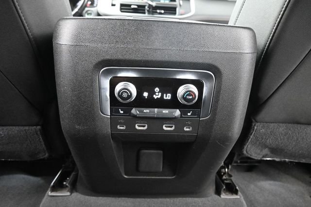 Used 2021  GMC AT4 image 18