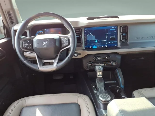 Used 2024 Green Ford Wildtrak image 17