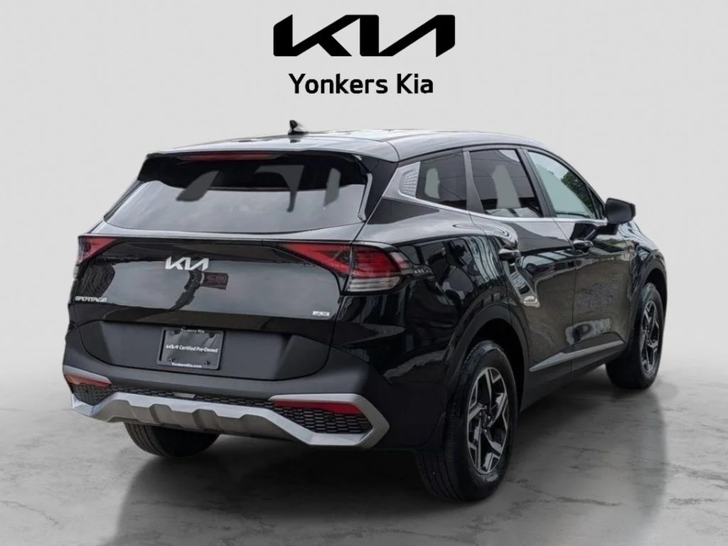 Used 2023 Black Kia LX image 6