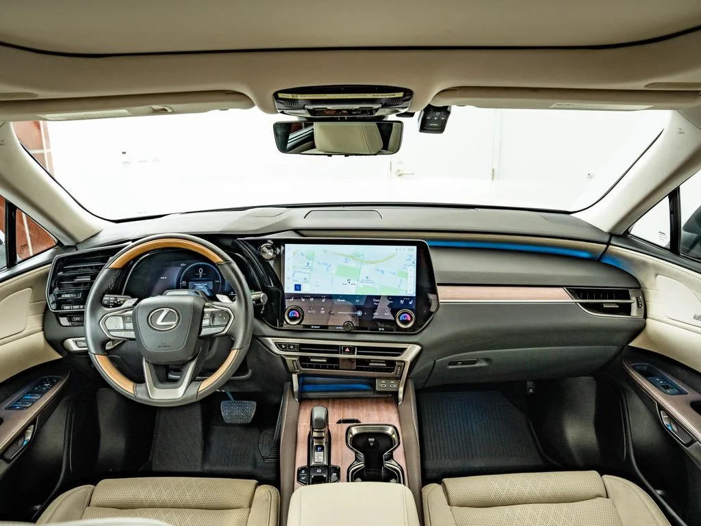 Certified Used 2026 Eminent White Pearl Lexus 350h Luxury image 4