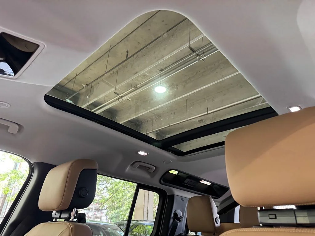 New 2026 Woolstone Green Metallic Land Rover S image 10
