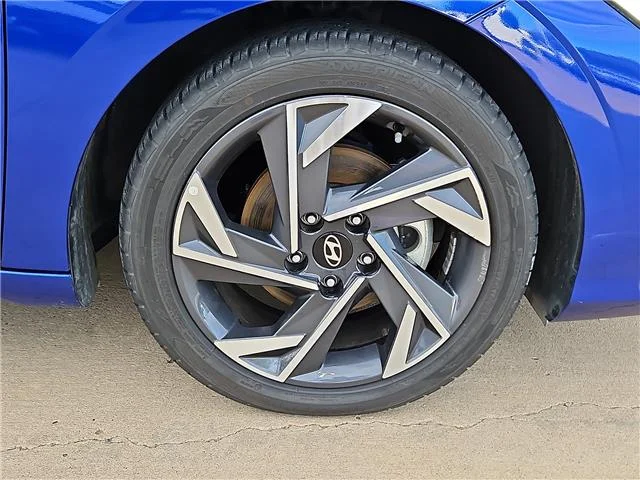 Used 2025 Intense Blue Hyundai SEL Convenience (IVT) image 4